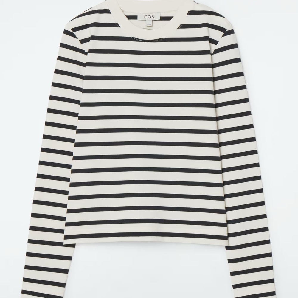COS clean cut regular long sleeve t-shirt